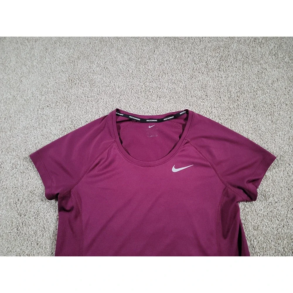 Nike Shirt Womens Medium Purple Running Reflective Swoosh Workout Lightweight